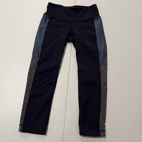 Athleta Colorblock Shine Revelation Capri Navy SIZE XS - Picture 4 of 10